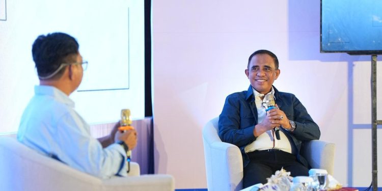 Gubernur Anwar Hafid dalam Live Podcast Akhir Tahun bertajuk “Setahun 9 Program BERANI, dari Janji Menjadi Bukti”, Senin (29/12/2025), Foto: Ist