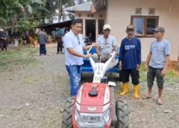 Petani Harus Berdaulat, Irwanto Kulap Dorong Modernisasi Pertanian Banggai Lewat Bantuan Hand Traktor