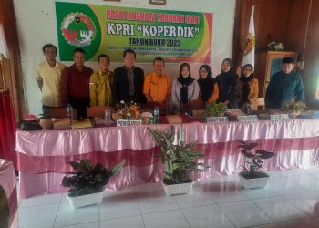 Kepala Disdikbud Banggai Ajak Guru Aktif Berkoperasi Lewat KPRI KOPERDIK