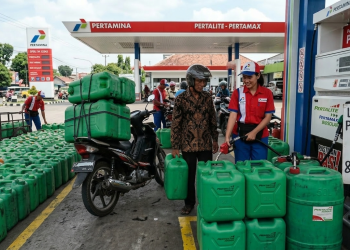 BBM Subsidi di Pagimana Diduga Bocor ke Jerigen, Pickup Pengangkut “Kuasai” SPBU
