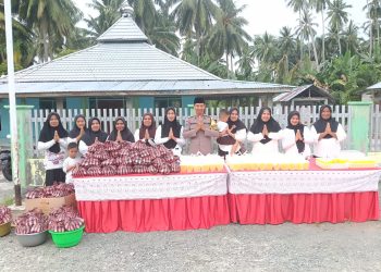 Wujud Kepedulian Ramadhan: Pemdes, BPD, dan Kader Posyandu Pulodalagan Tebar 500 Paket Takjil