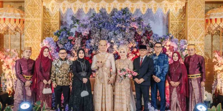 Re’s Decoration Toili di Balik Megahnya Pernikahan dr. Vita & Fikar