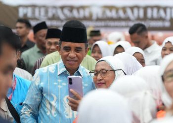 Gubernur Anwar Hafid Resmi Lepas 1.751 Calon Jemaah Haji Sulawesi Tengah Menuju Tanah Suci