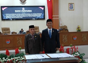 Polsek Banggai Kawal Paripurna DPRD Bahas Pajak Daerah dan Desa Bolitan