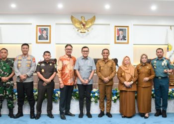 Gubernur Sulteng dan Kepala Barantin Perkuat Hilirisasi Ekspor Durian dan Kelapa ke Pasar Global