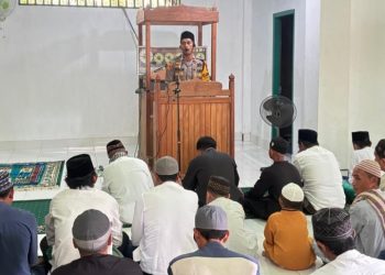 Kapolsek Nuhon Jadi Khatib Salat Iduladha 1447 H di Tomeang: Tekankan Esensi Kurban dan Kamtibmas