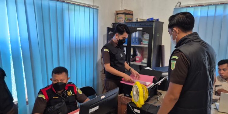 Jaksa Geledah Kantor Disdikbud Bangkep, Penyidik Sita Dokumen Penting Dugaan Korupsi