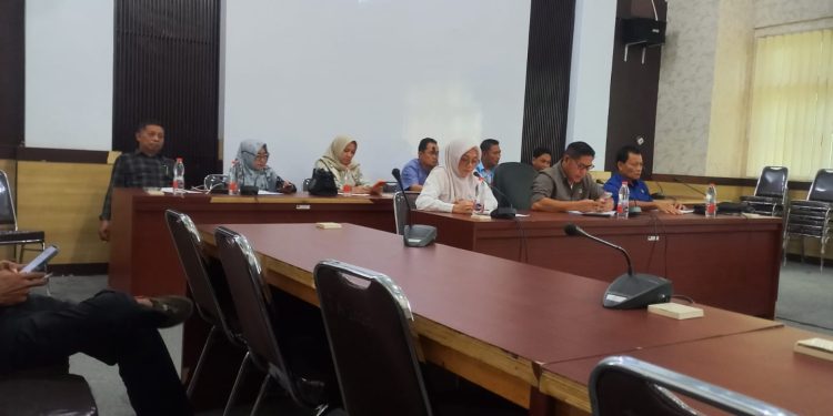 Komisi II DPRD Banggai menjadwalkan agenda Rapat Dengar Pendapat (RDP) masalah alihfungsi fasilitas olahraga menjadi gerai Koperasi Desa Merah Putih di Desa Matabas, Kecamatan Bunta, Kabupaten Banggai pada Senin (22/6/2026) pekan depan. (HO/Kilasbanggai)
