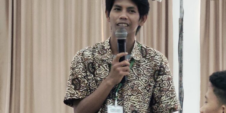 Sandi Risno,
Aktivis Lingkungan, Kabupaten Banggai